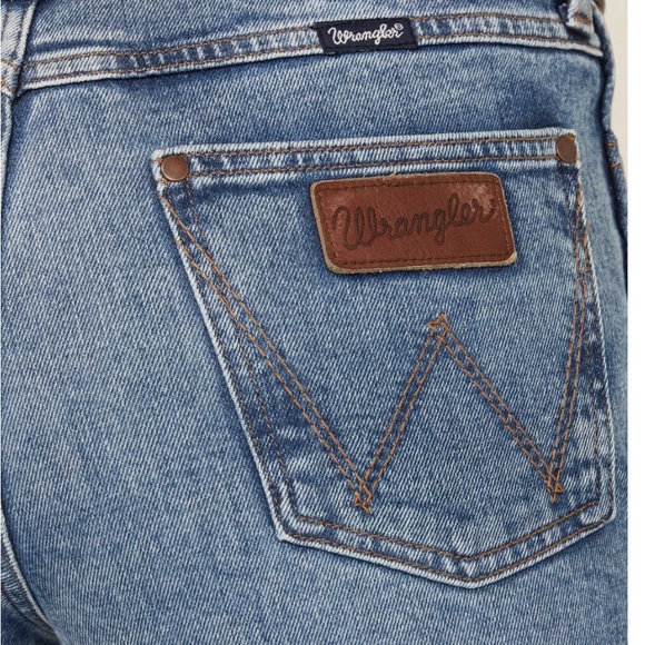 Wrangler Denim - Wrangler high rise boot Women's Denim Jeans
